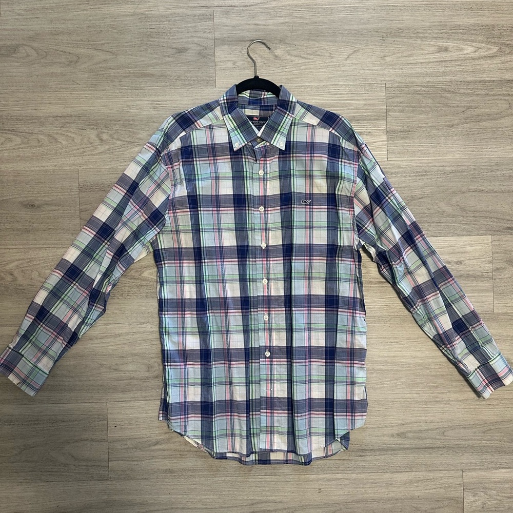 Vineyard Vines Men’s Classic Fit Whale Shirt